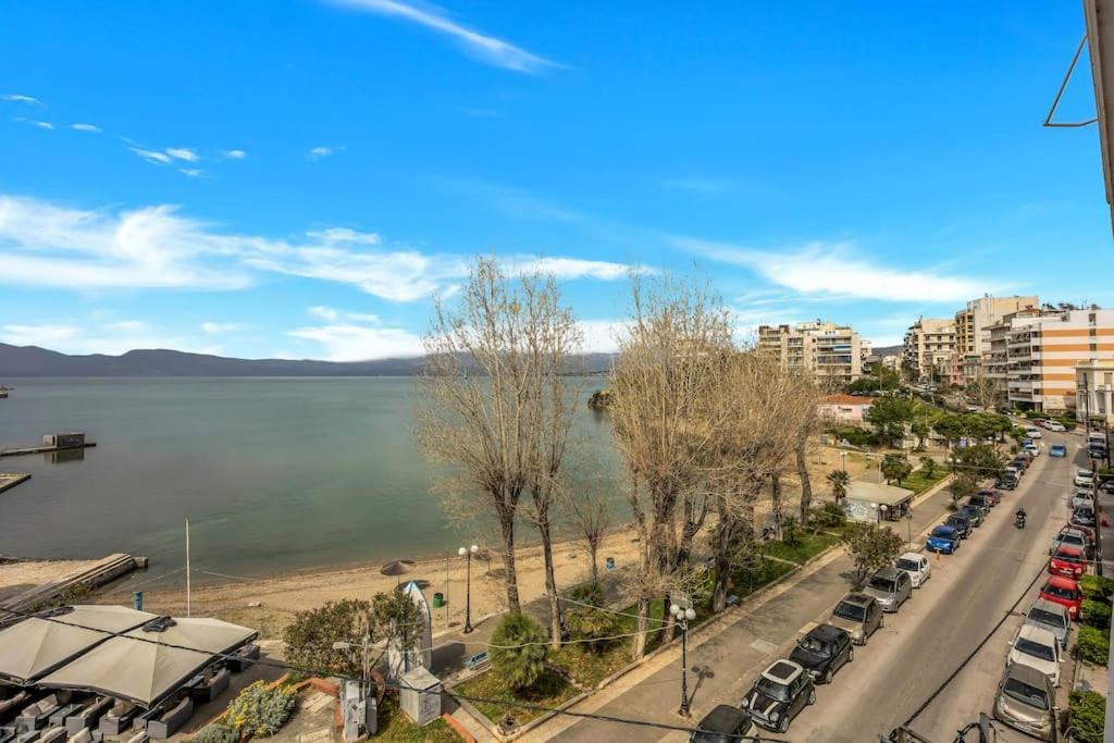 Bright Central Apartment With Splendid Sea View! Chalkida Ngoại thất bức ảnh